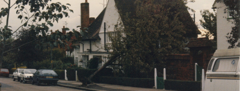 Lurking house-trespass picture